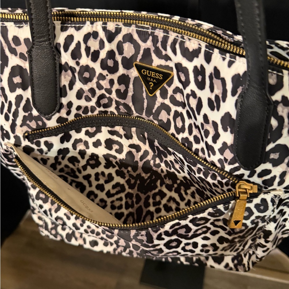 Guess U.S.A. Medium Size Leopard Print Tote Bag - Picture 7 of 7
